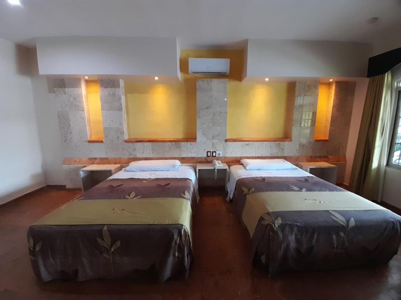 Hotel A'Ponte 梅里达 外观 照片